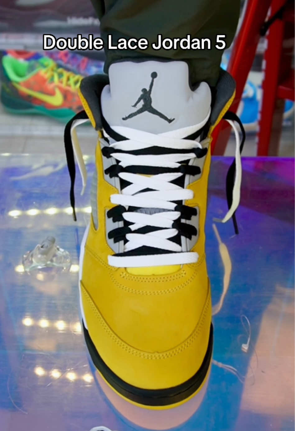 @Lacedsneaker