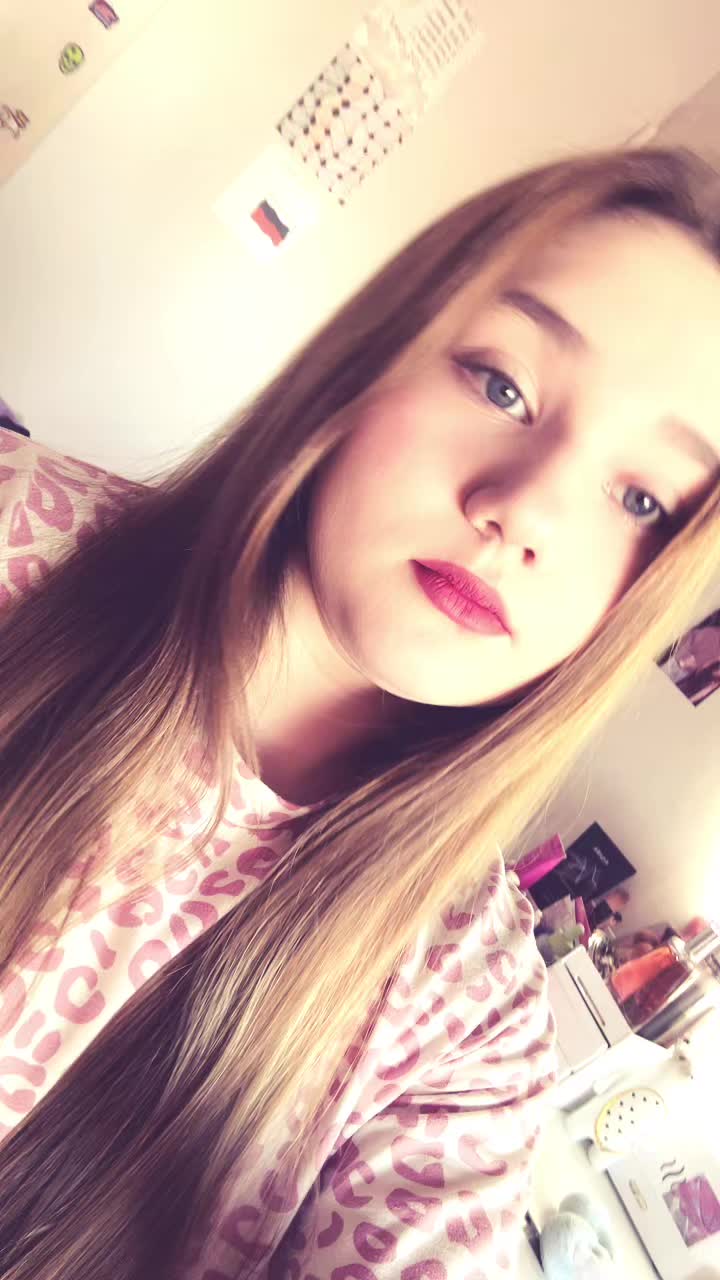 @anecka💋👅