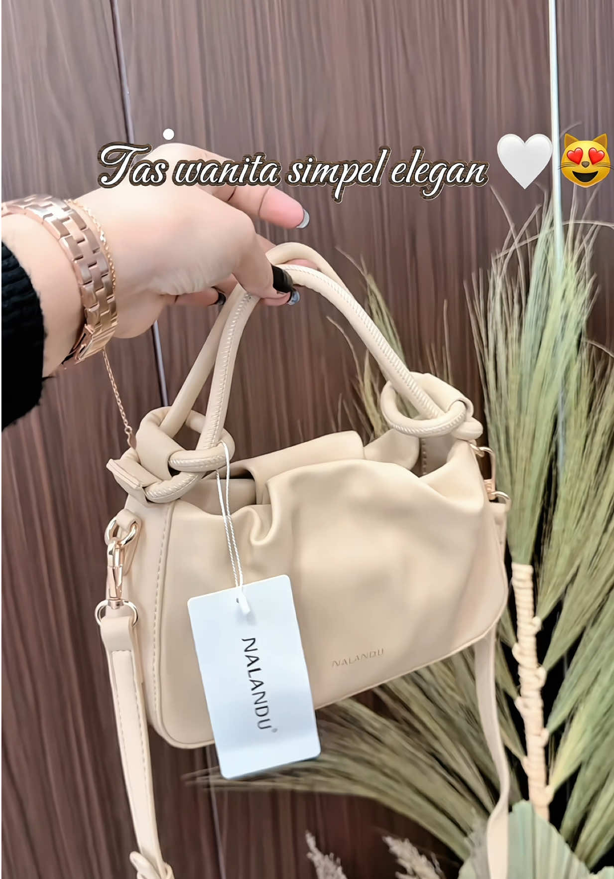 @ApinSiti
