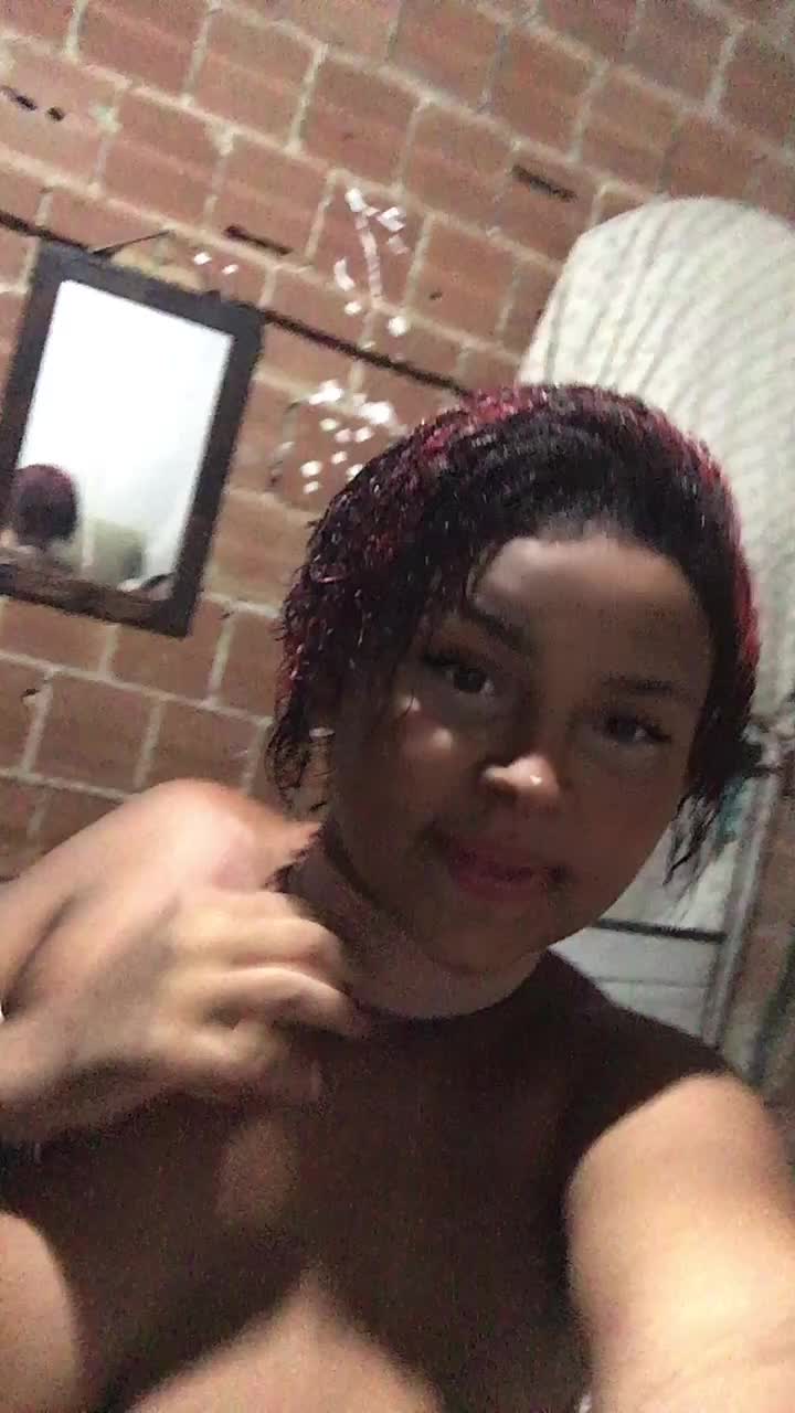 @Preta Rara
