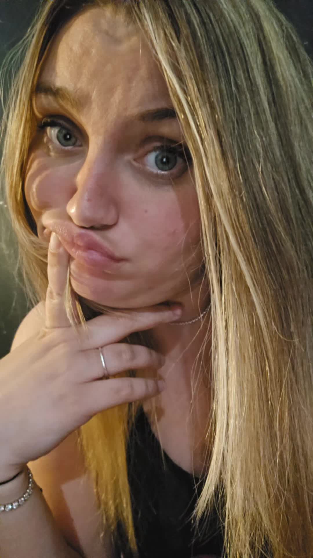 @Corinna Lynnnn ✨️