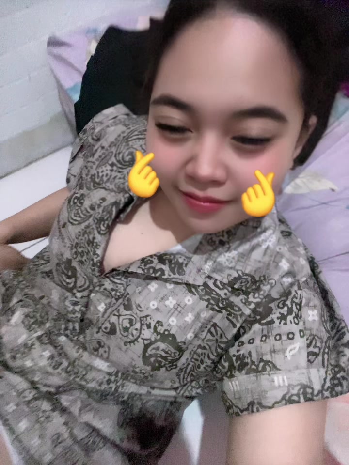 @Incesss🤡