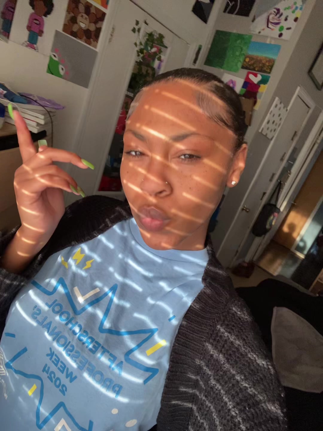 @div1ne0_0