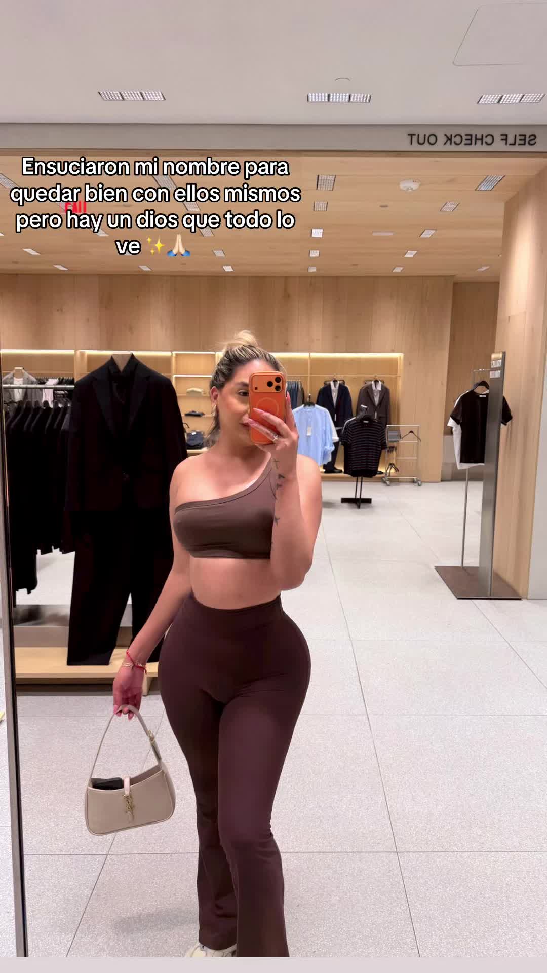 @Kriztal_soler