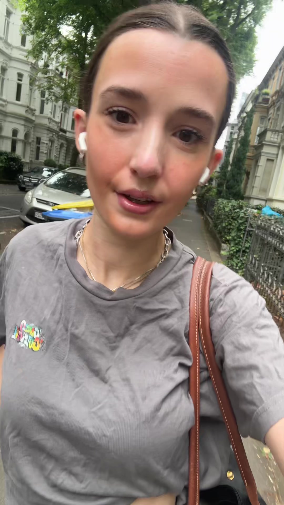 @-Anna