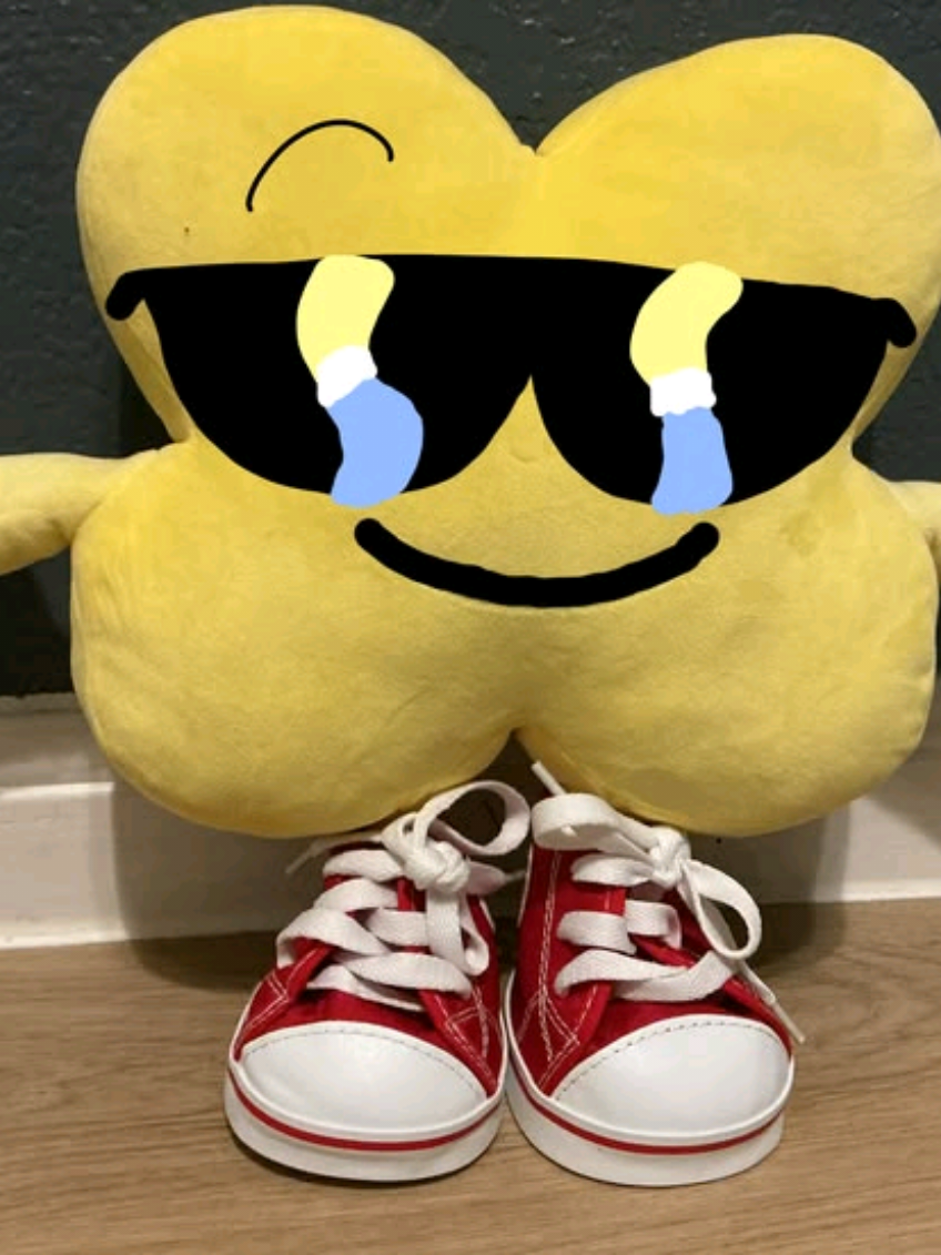 @R0S1E .-. X's biggest fan! 🌟