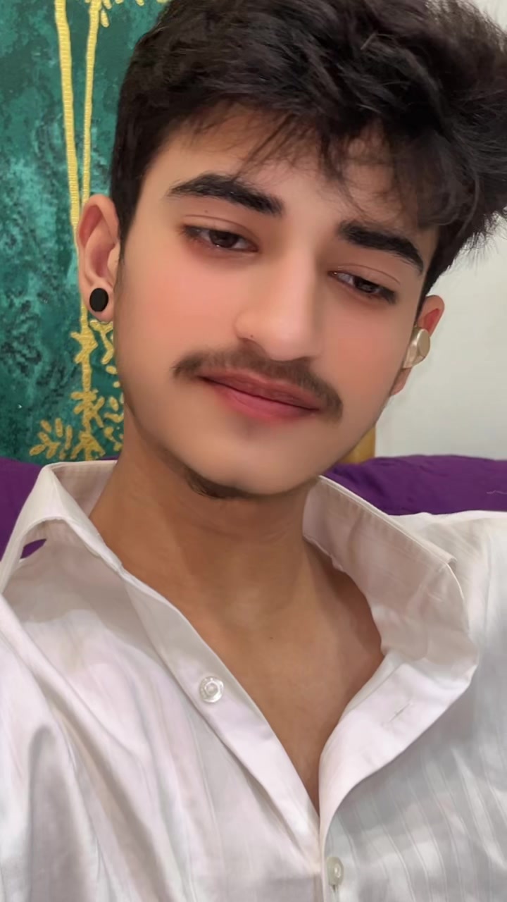 @✨ ریحان 🦅