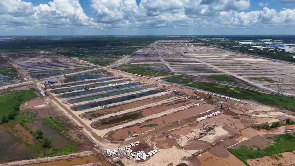 @Dự án Vinhome Hóc Môn