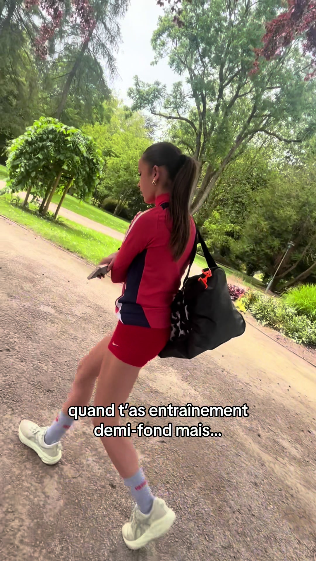 @Capucyneeee