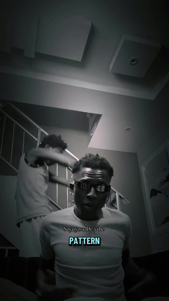 @_devibe 🪖