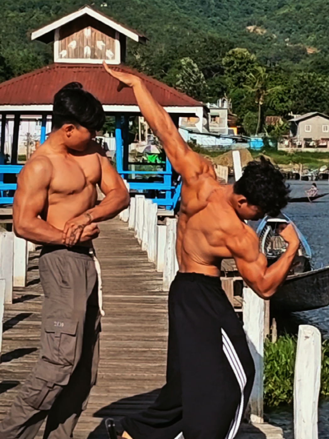 @Aung Moe Win