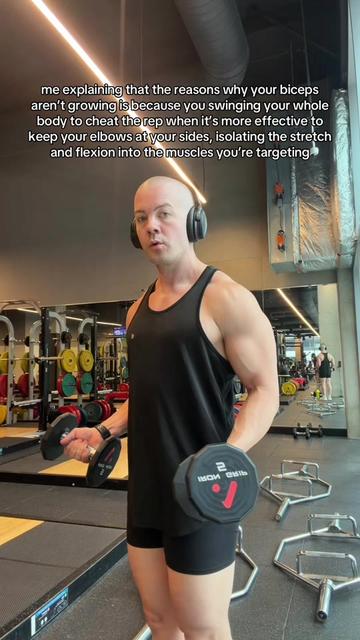 @Mike ๐ณ๏ธ๐ Gay Fitness Coach