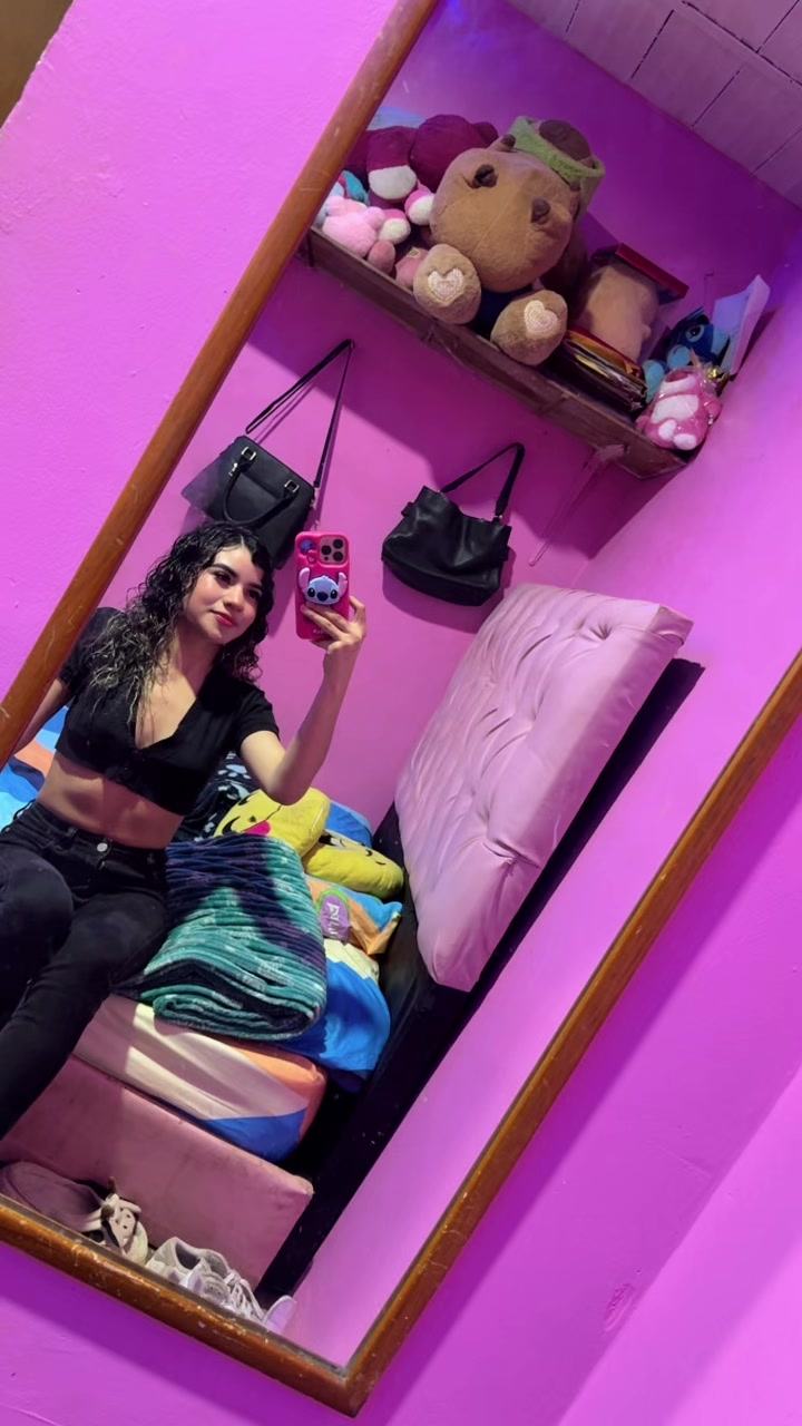 @👸🏻🖤!