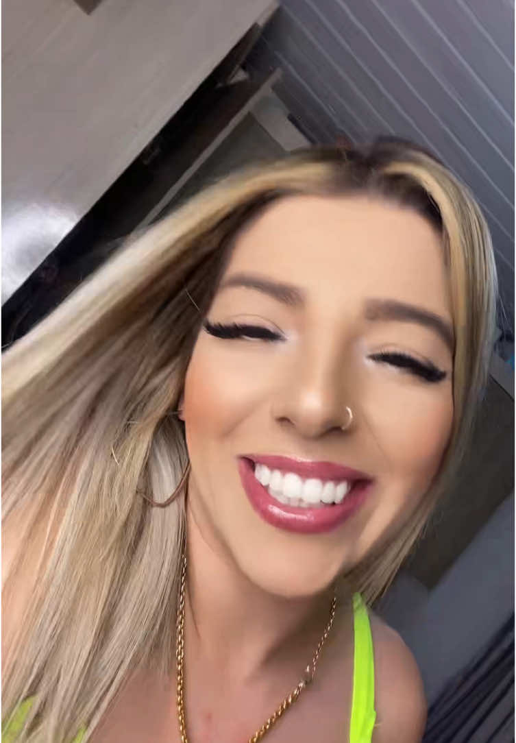 @Nataly Renata ✨