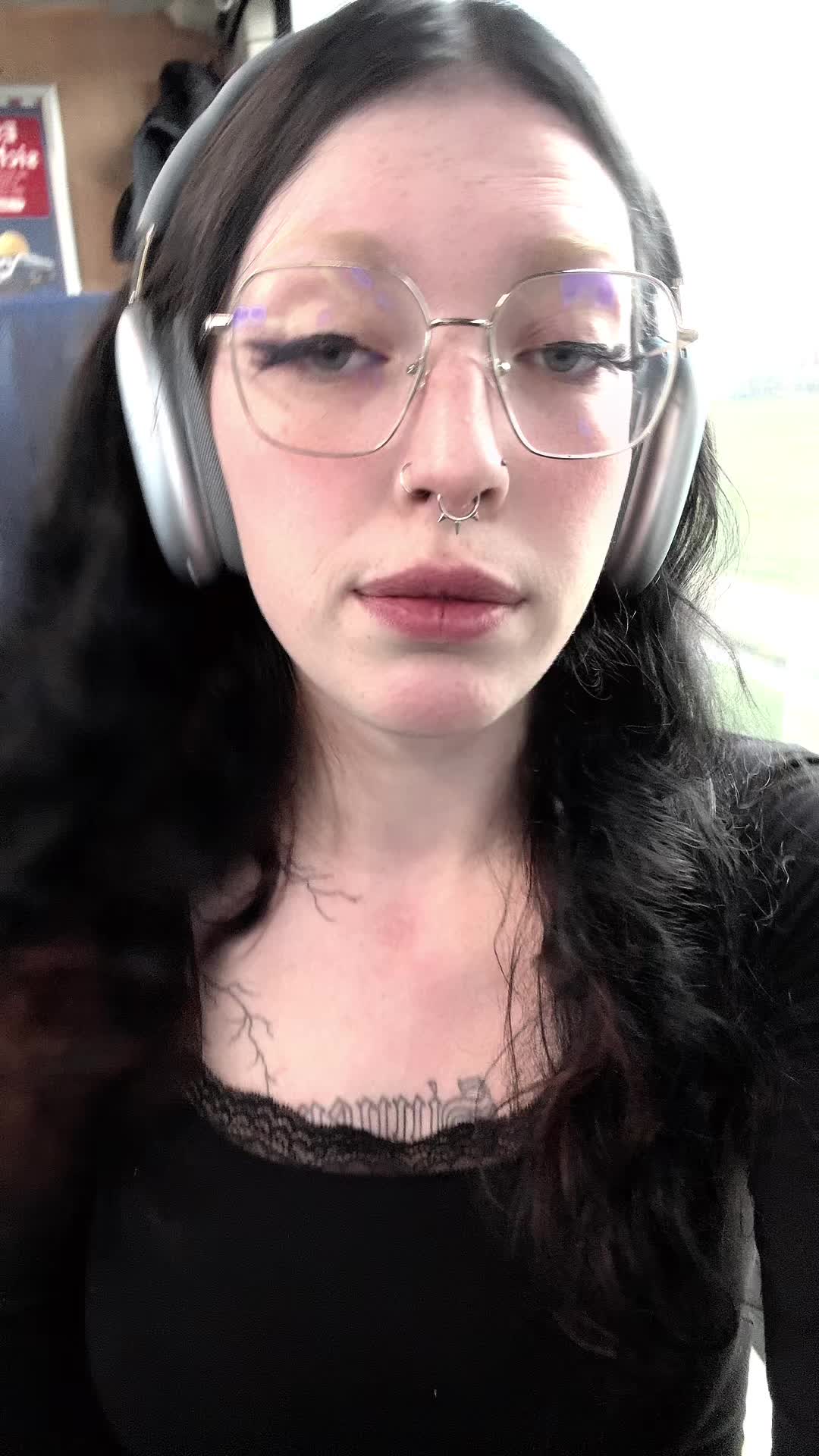 @𝑀𝑎𝑔𝑔𝑖𝑒 🦇