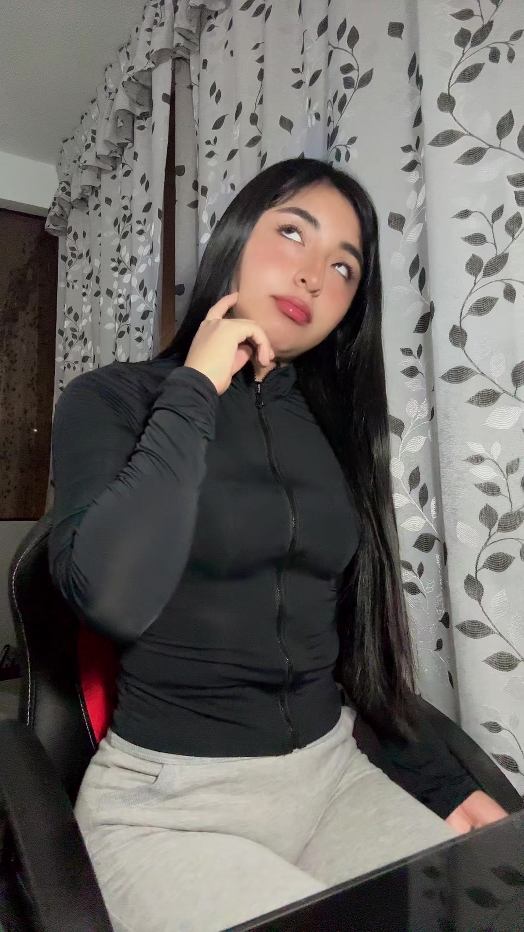 @daeslycat