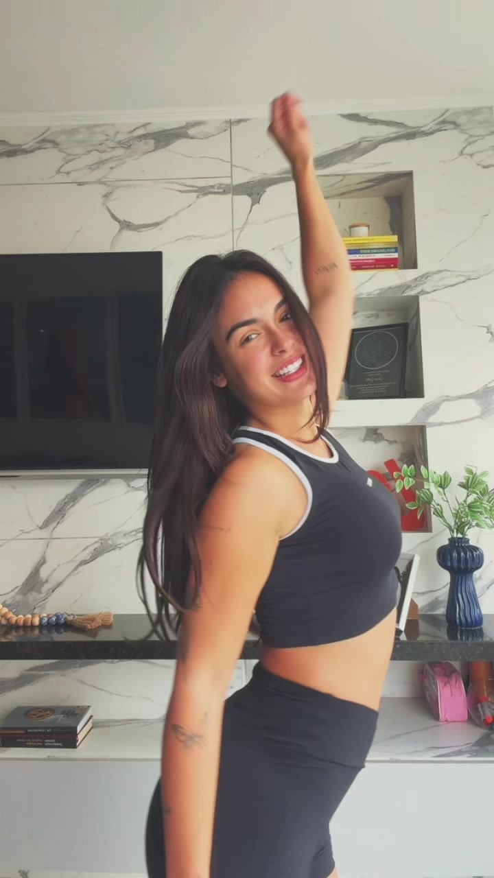 @LARISSA SANTOS