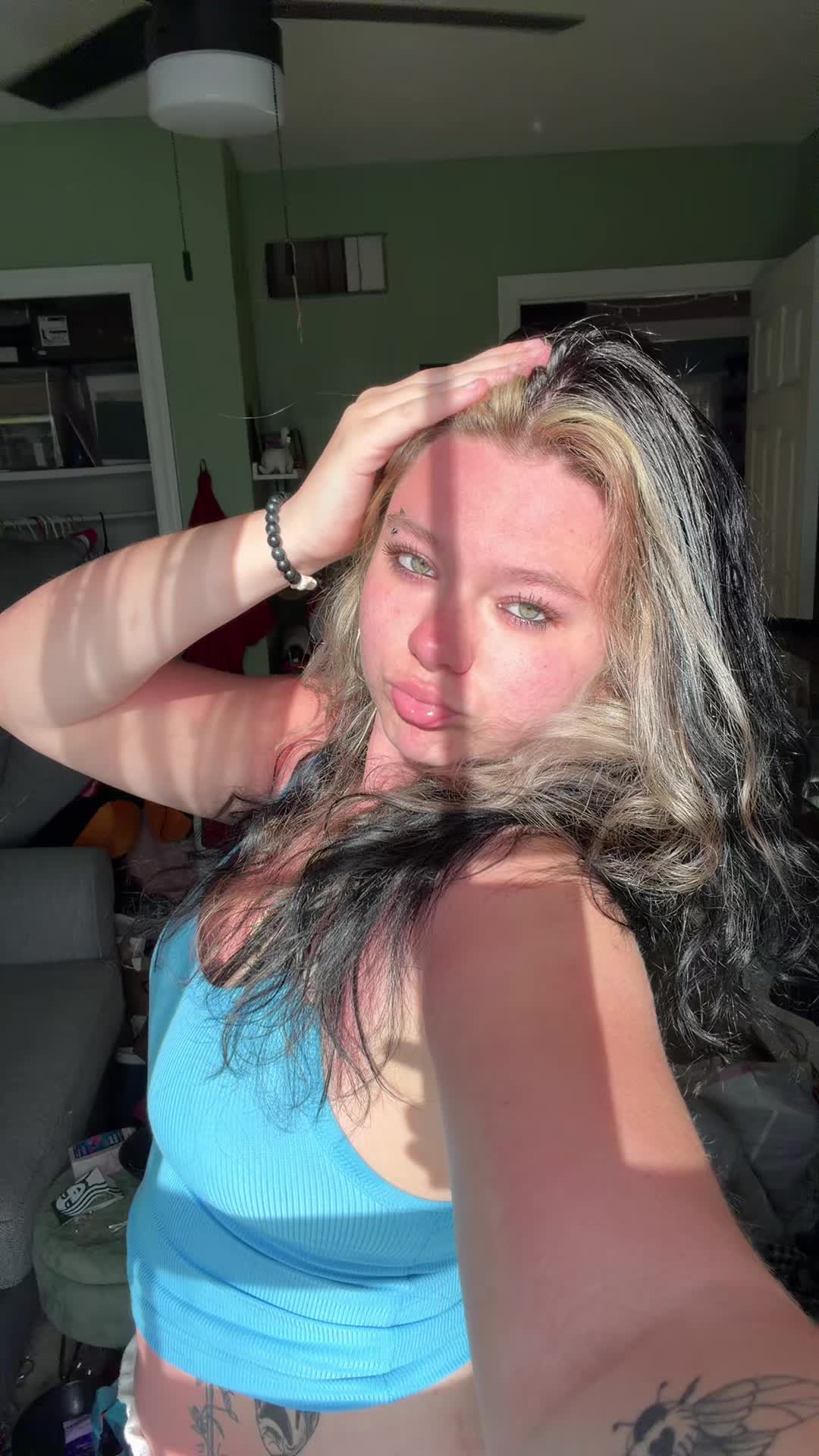 @Maddy🥱