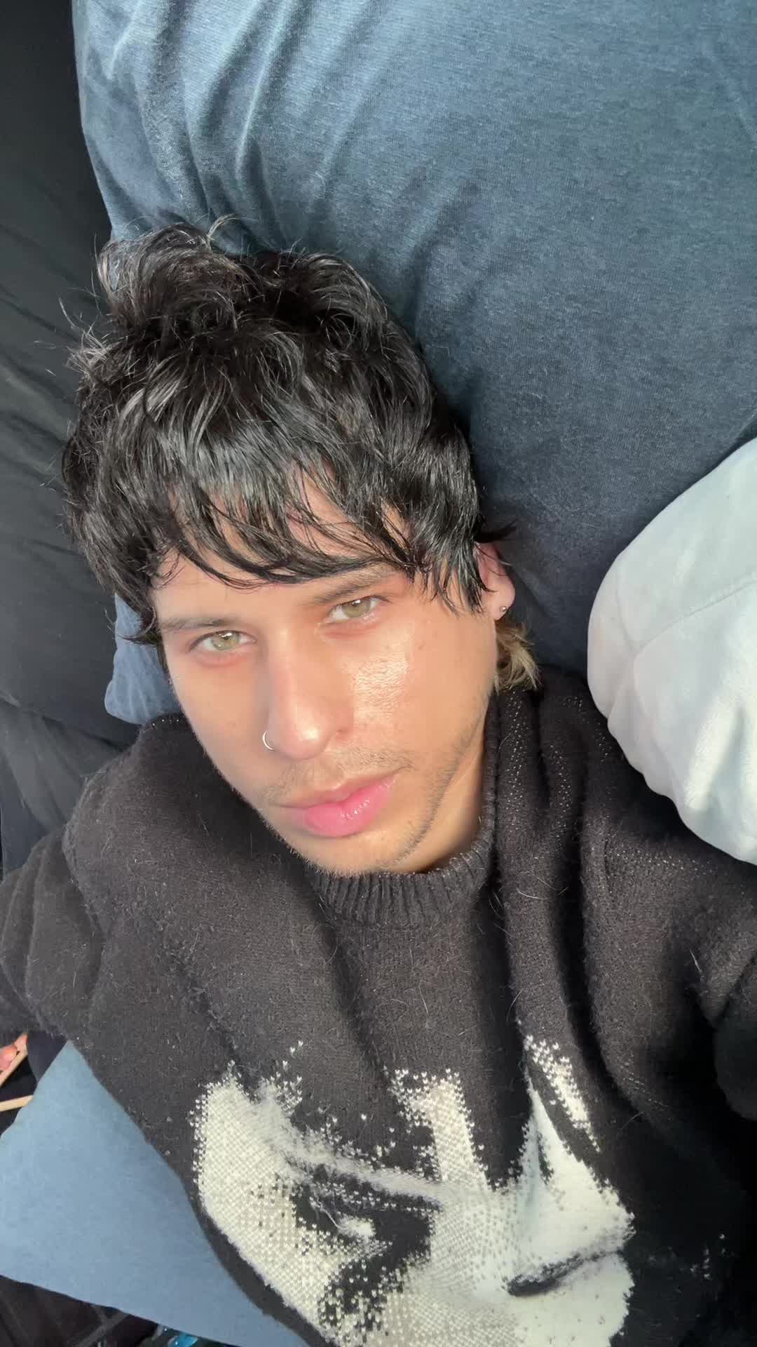@🫵😹