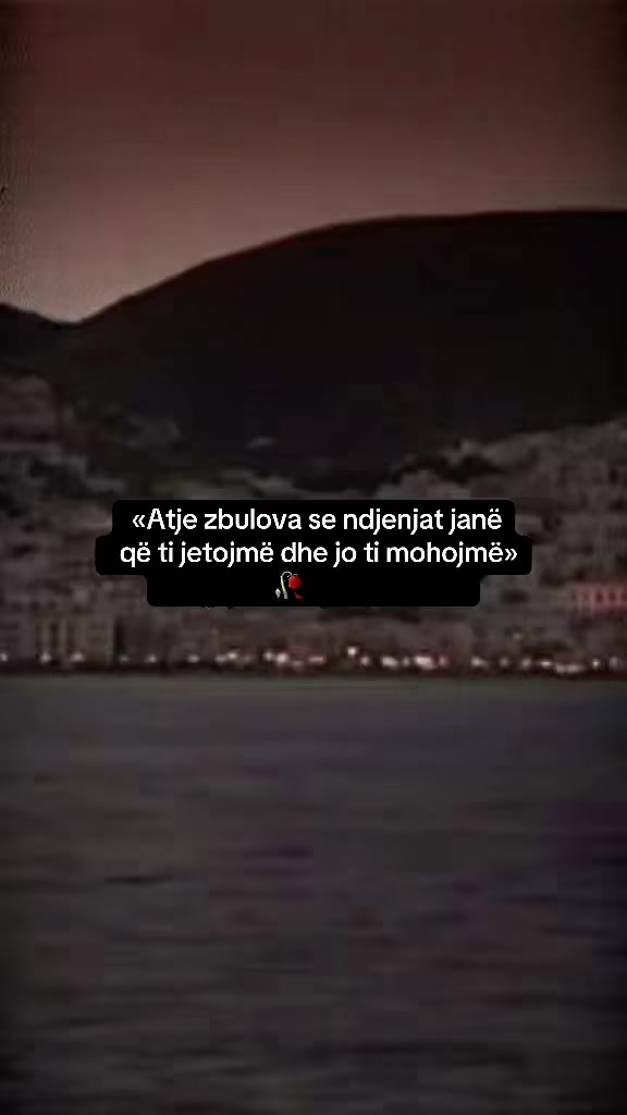 @🍁Αleκsαndrα🍁