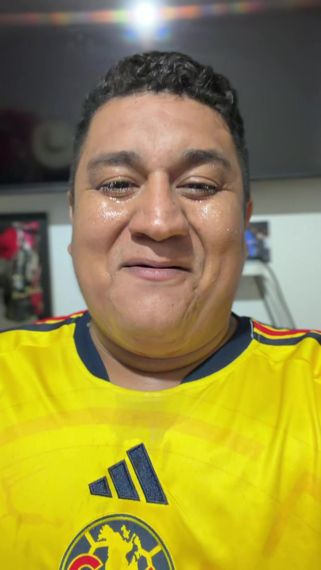 @Salas América