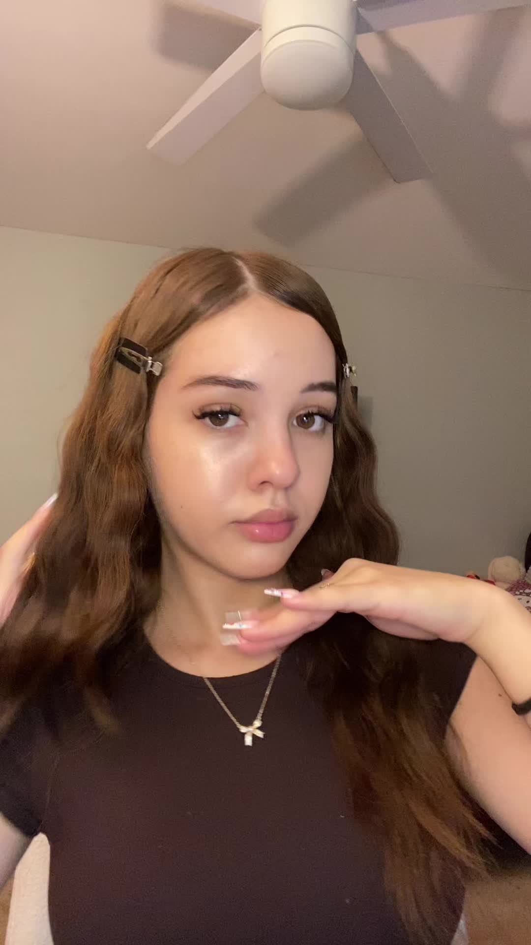 @Annaiz