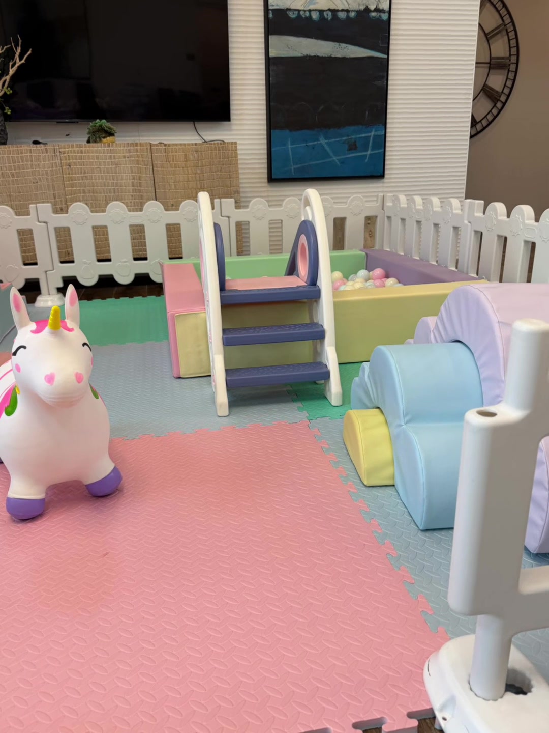 @HappyFeet Play Zone