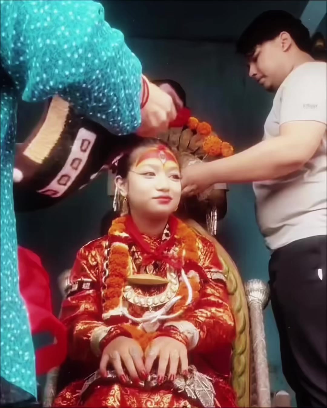 @झी नेवा पी