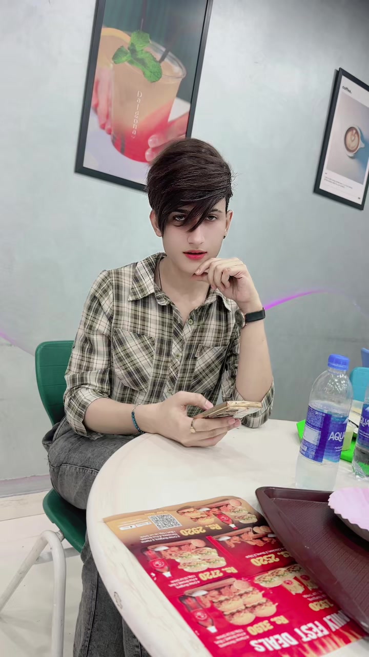 @shari jan official