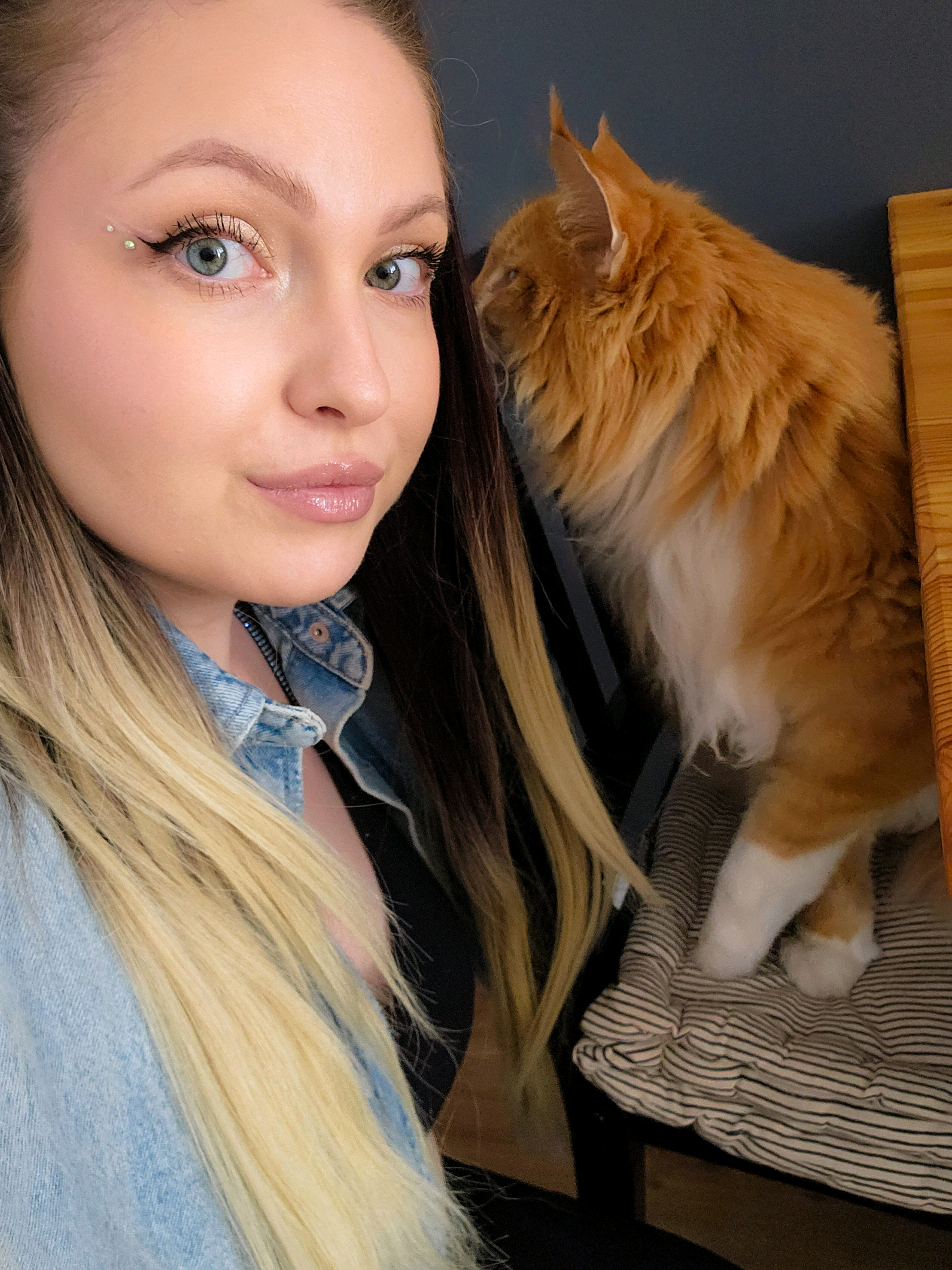 @Monika Mikoo💋