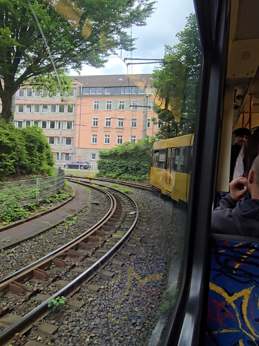 @Ruhrspotter