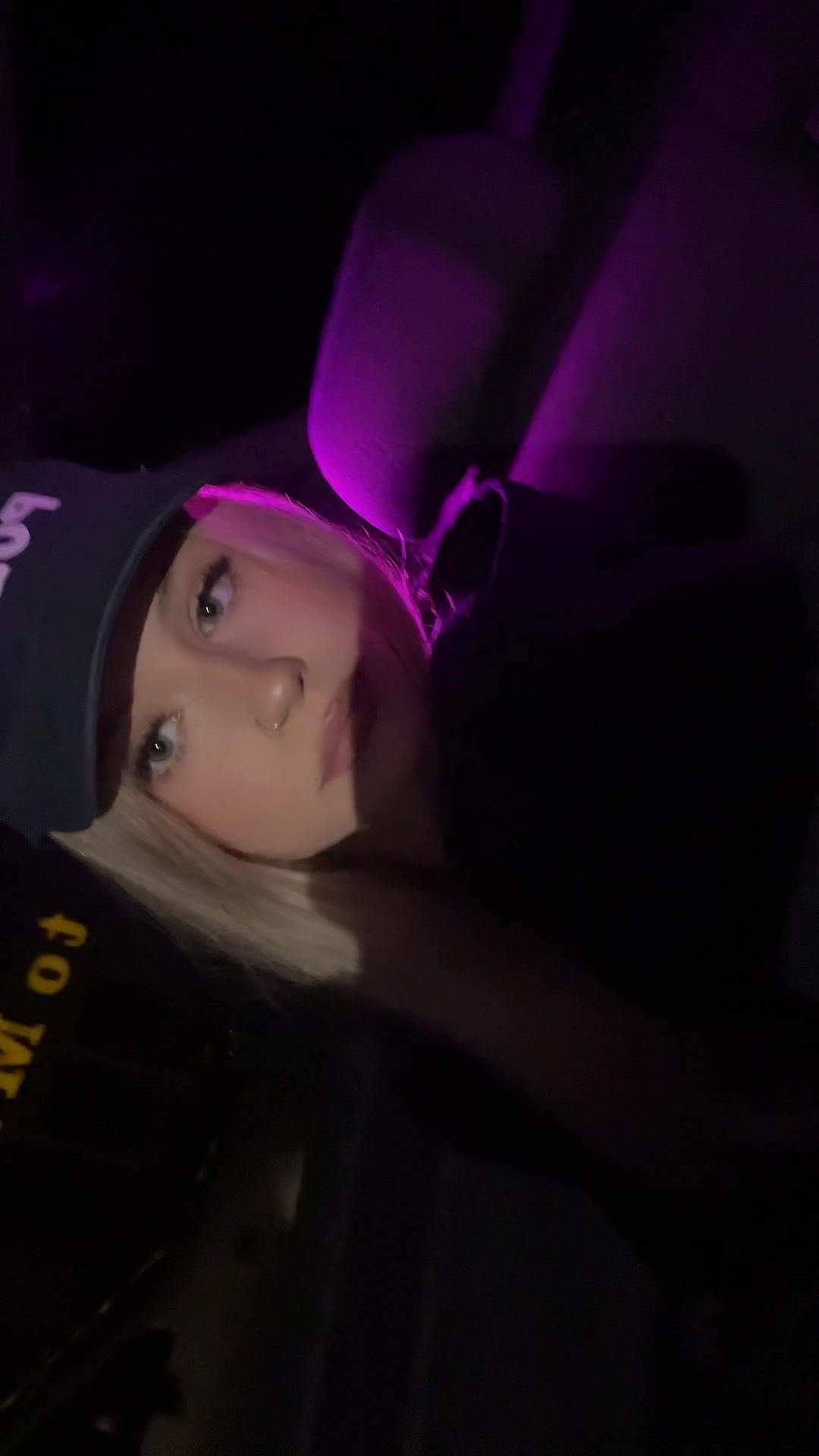 @𝐫