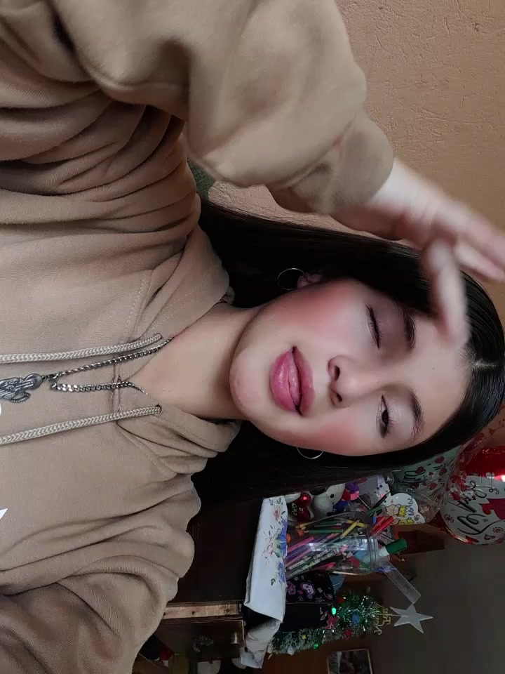 @꧁༺✿ℋℯ𝒾𝒹𝓎༒ ツ