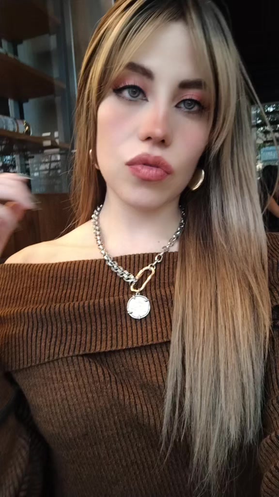 @Victoria Henriquez
