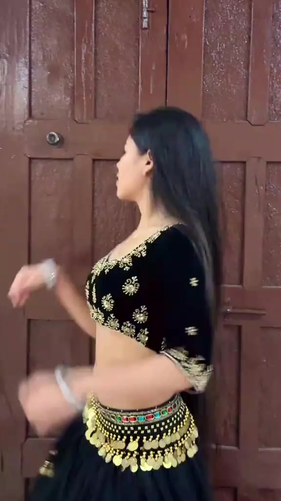 @saira_khan_33