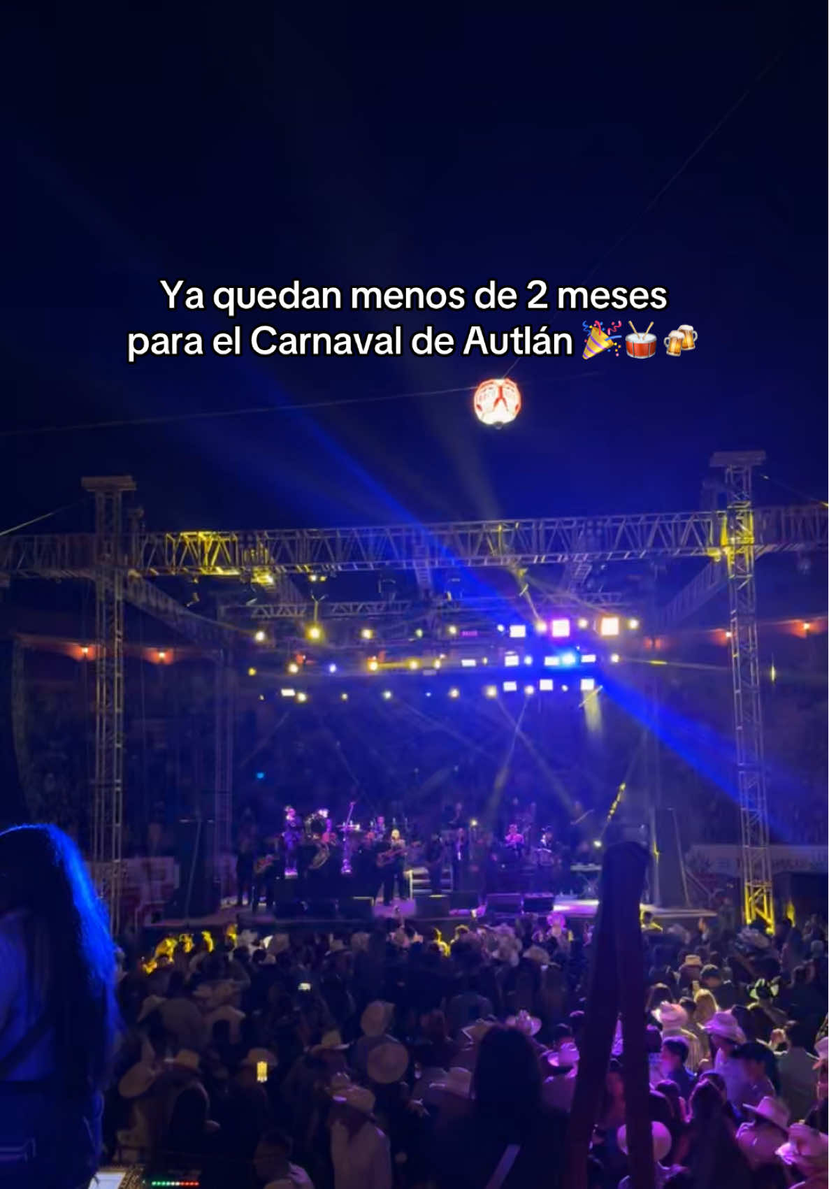 @Anahi