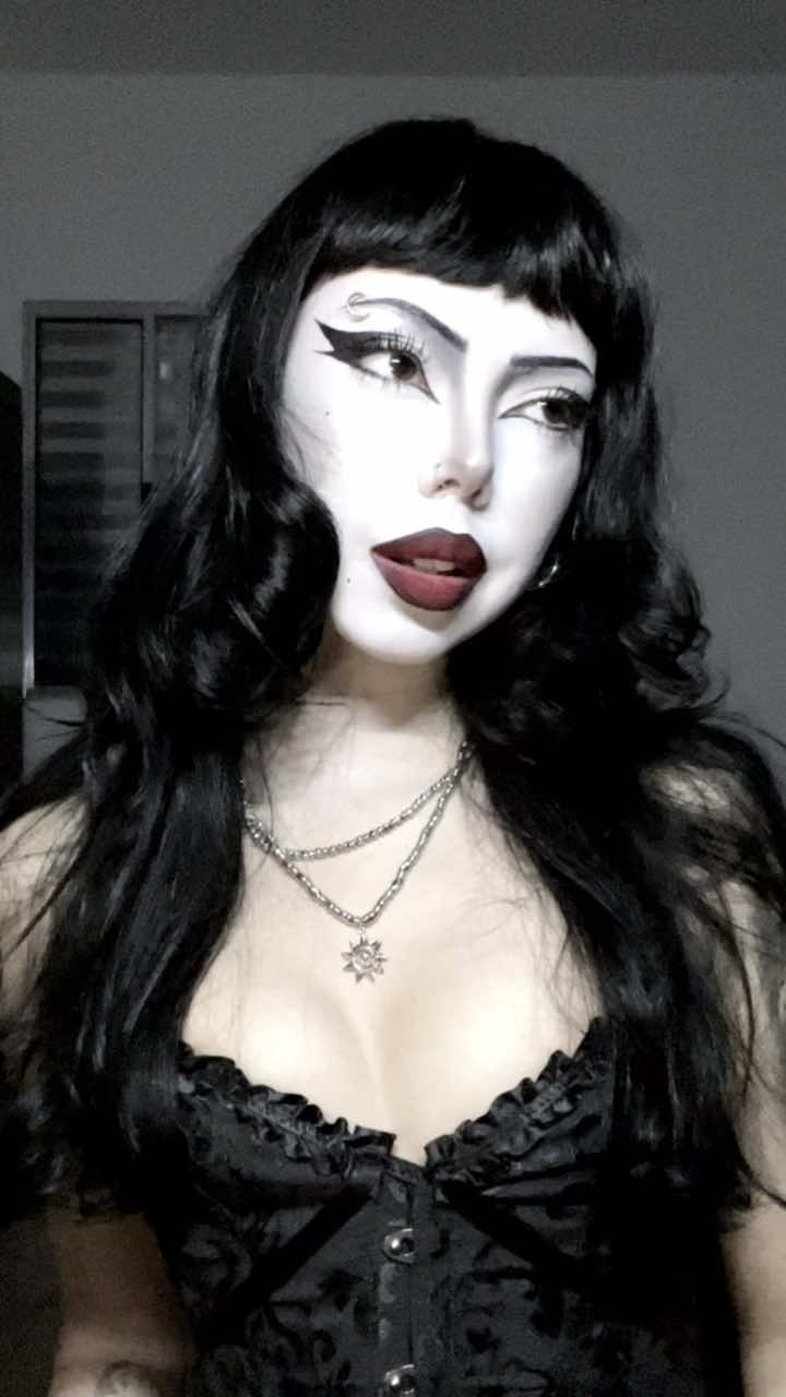 @undead.v4ampire_