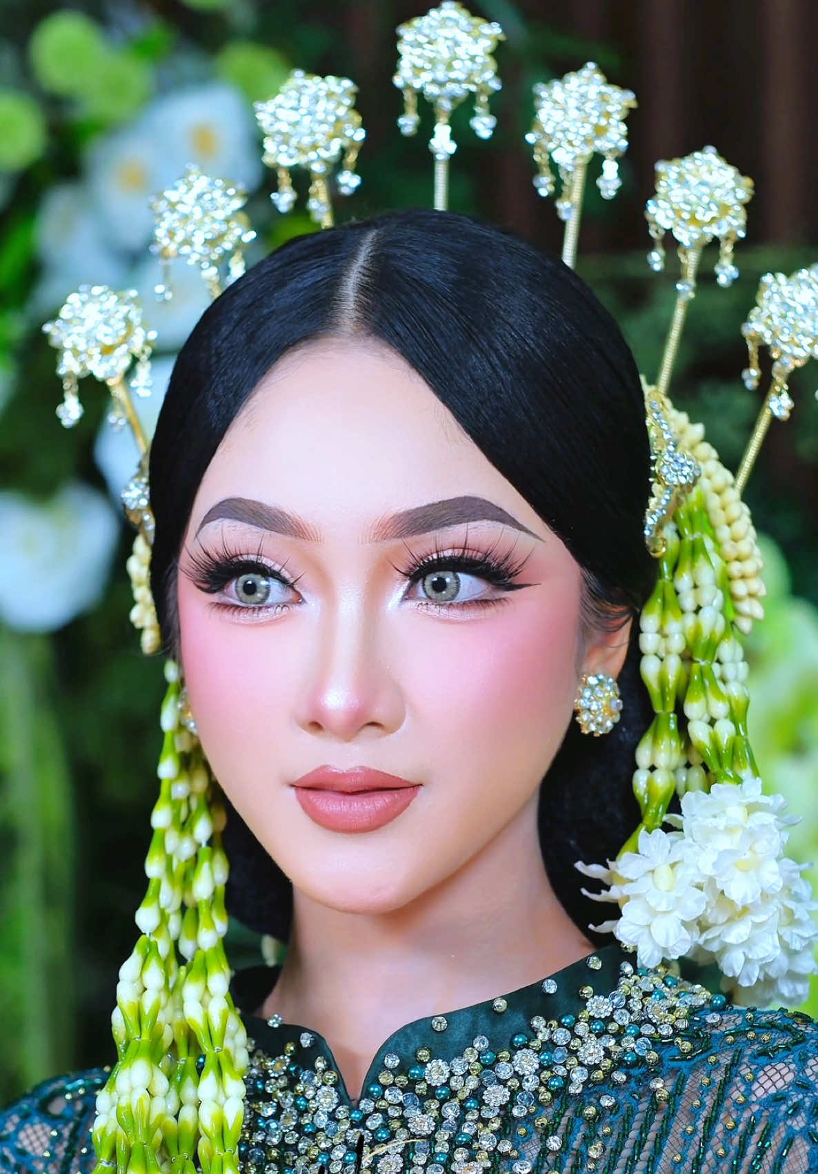 @HIEKMAA MAKE UP JEMBER