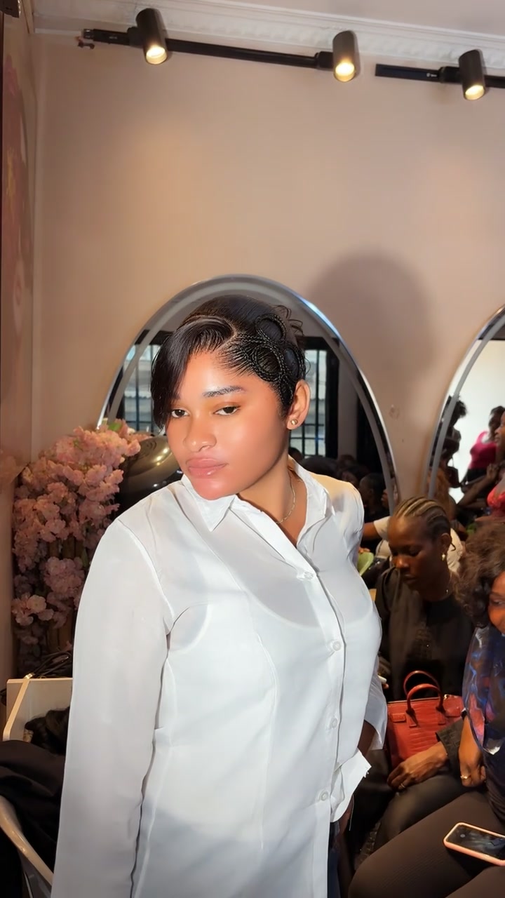 @Précieuse coiffure OFFICIELLE