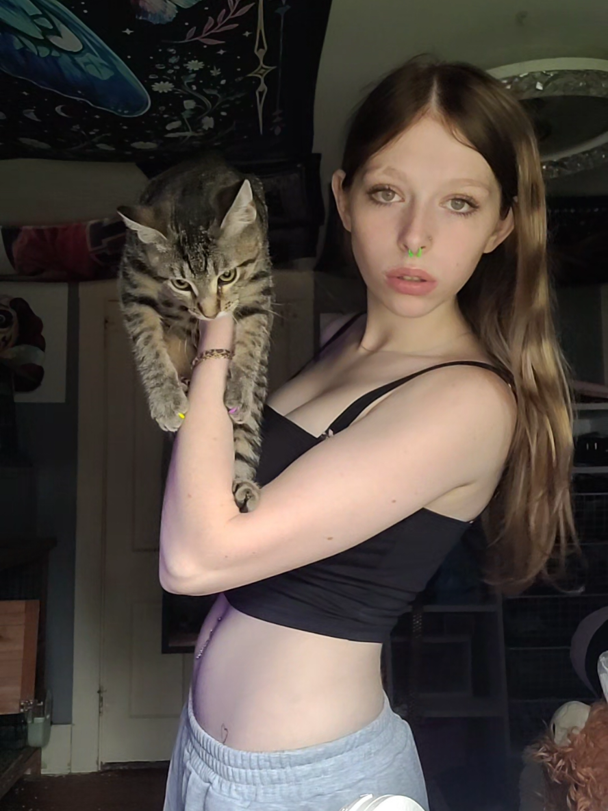 @Emma🎟