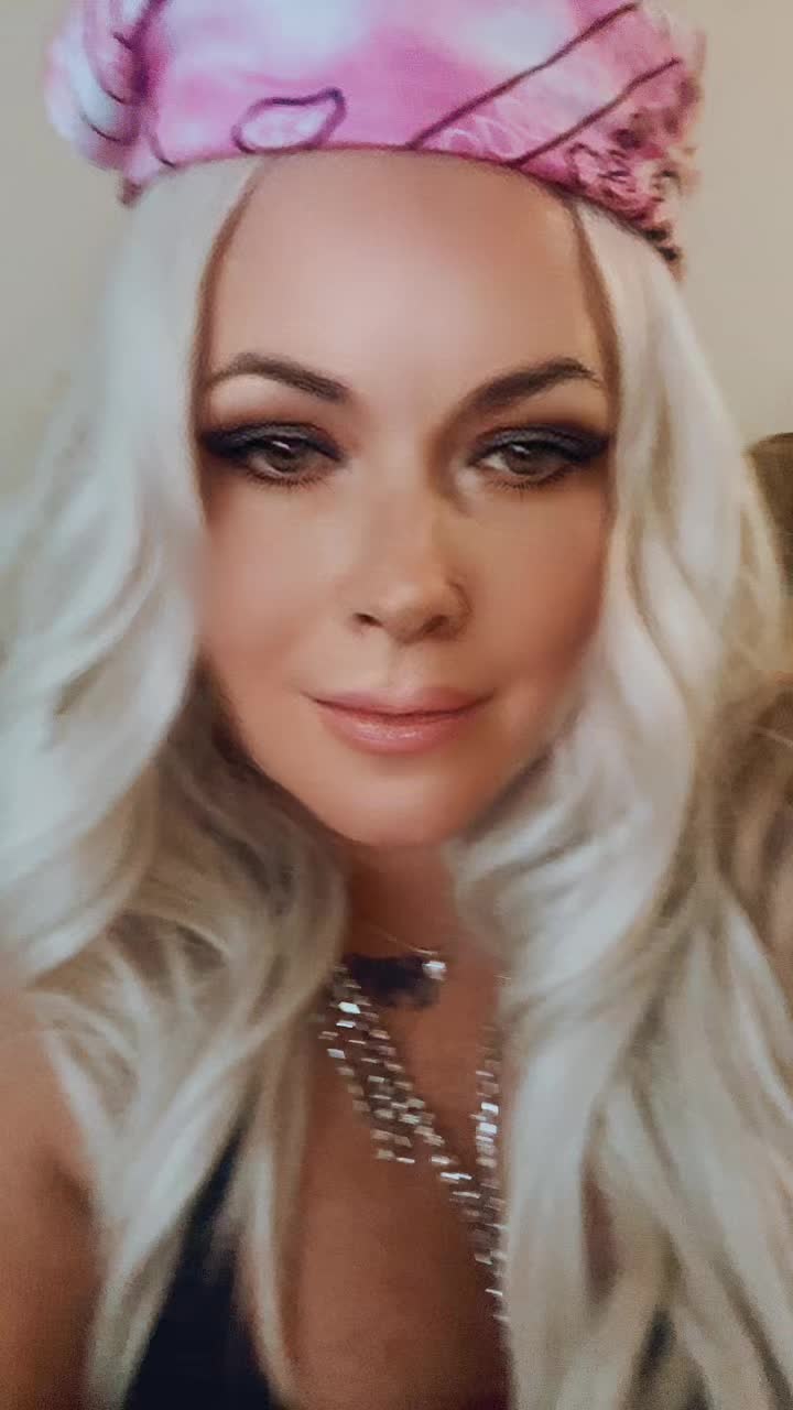 @funloving_blonde