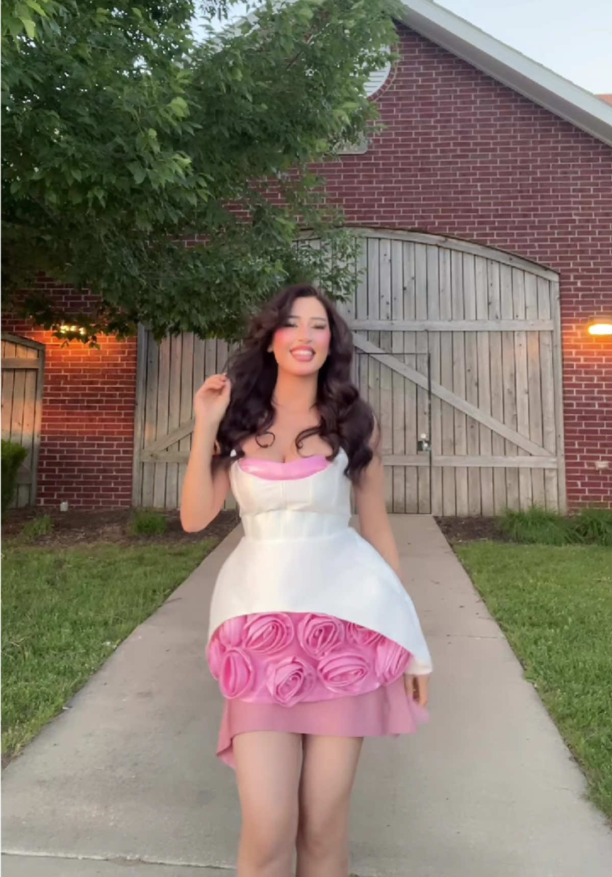 @ShleeR_
