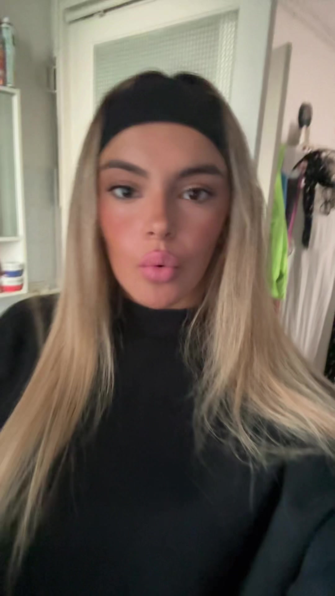 @paoletti🩷🧡💛💚🩵💙