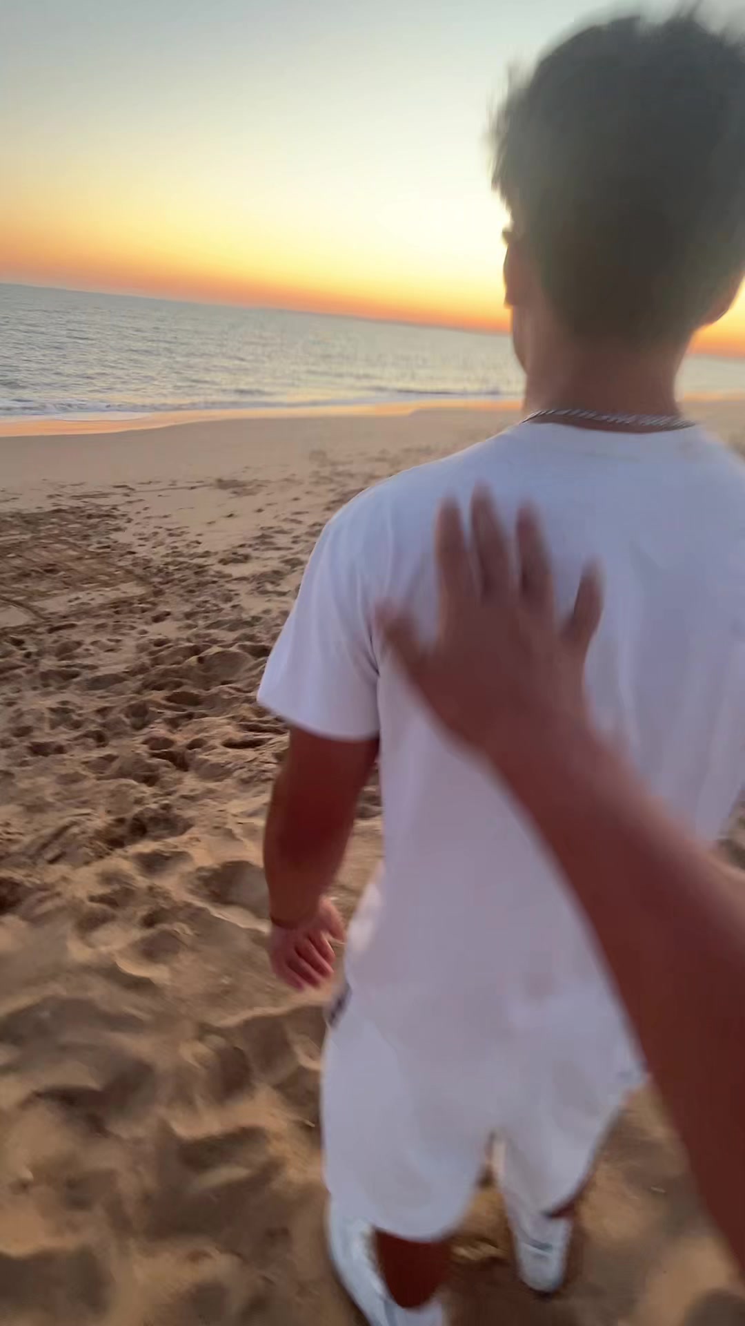@Aaron_mrt