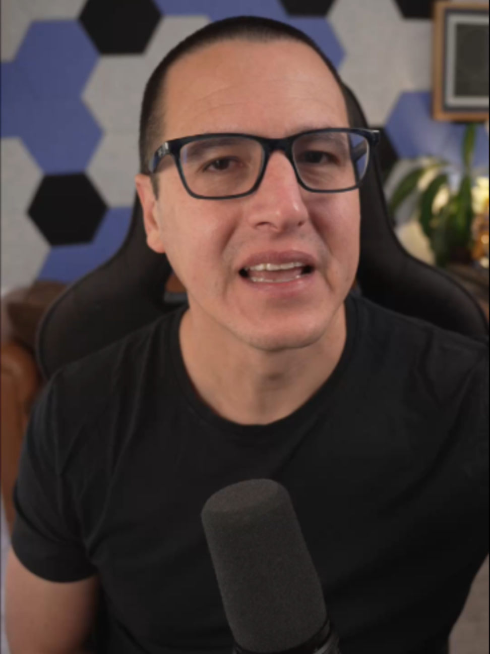 @Germ&aacute;n Meneses | Negocios ☕️