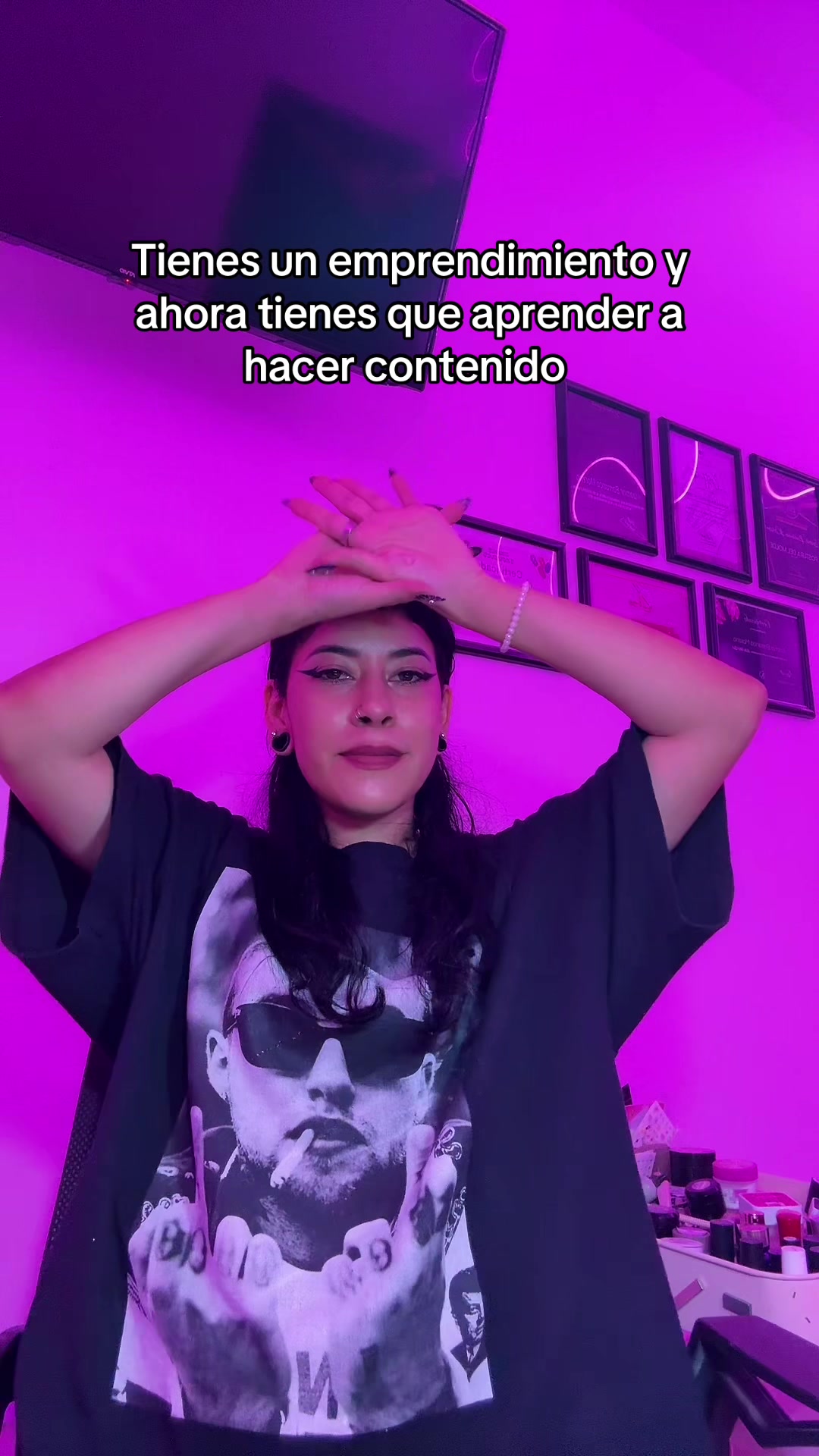 @Izz Moreno