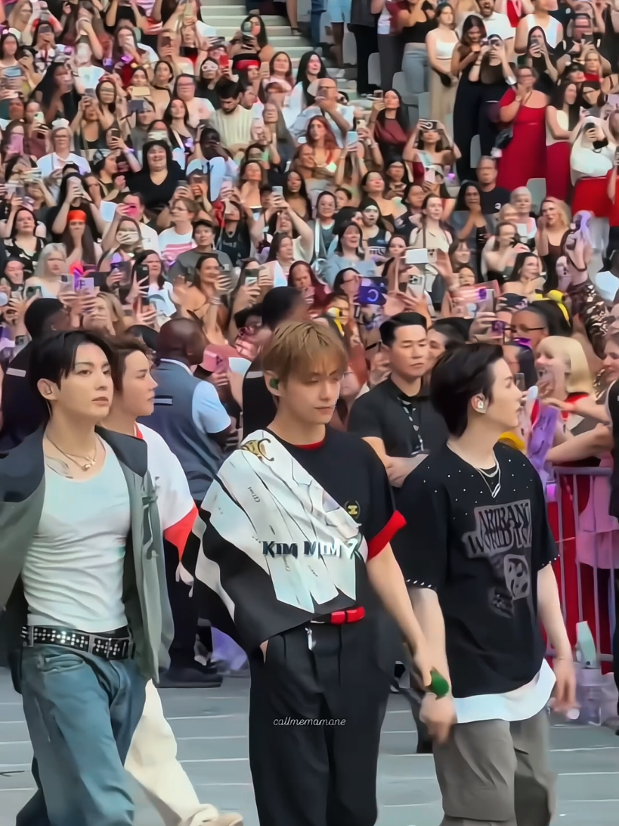 @♡𝐁𝐓𝐒 𝐀𝐑𝐌𝐘♡🇧🇩
