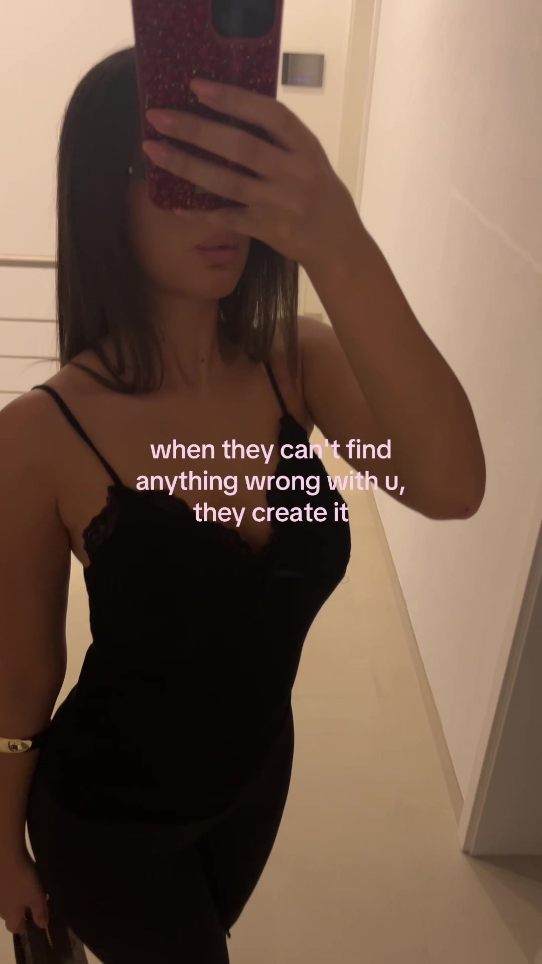 @𝒜𓃮