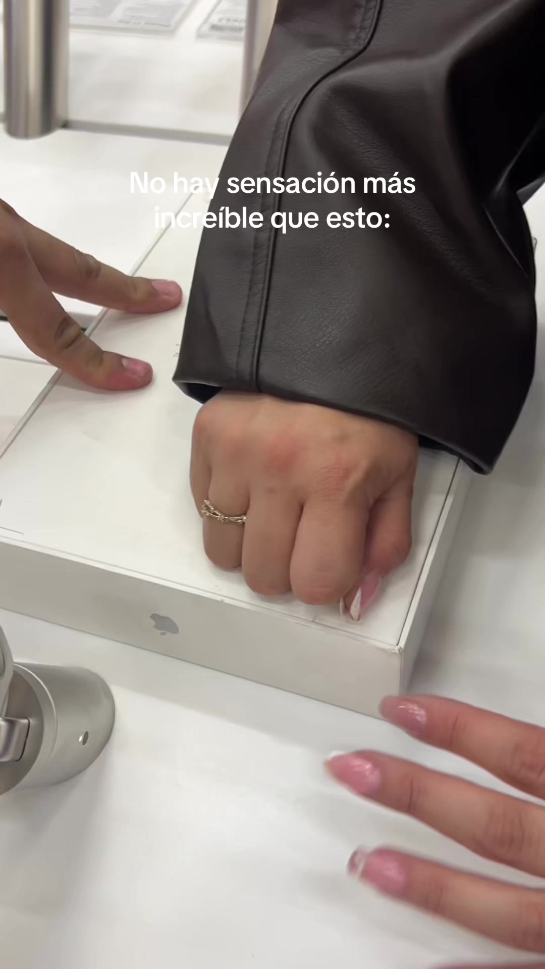 @Tati🦋