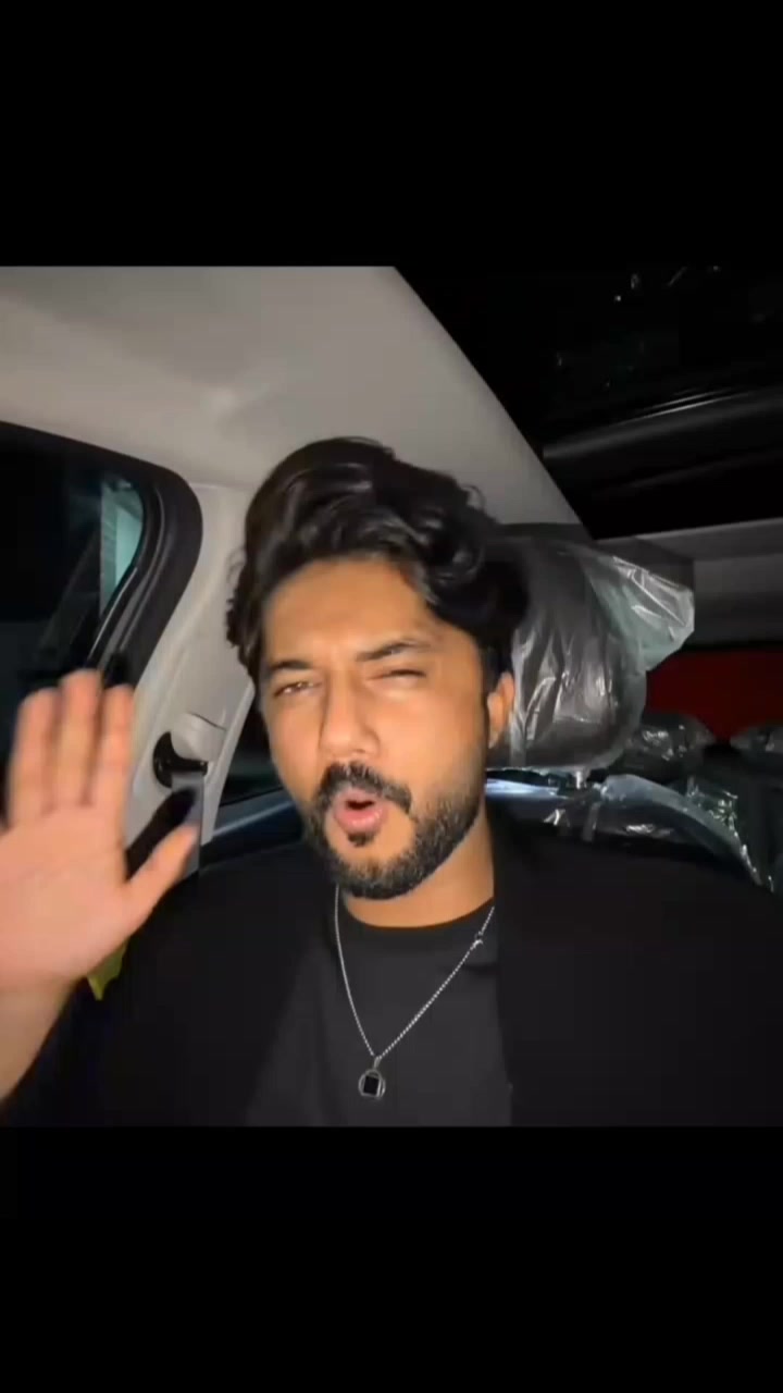 @Mr and Mrs Hussain tareen &hearts;️😍